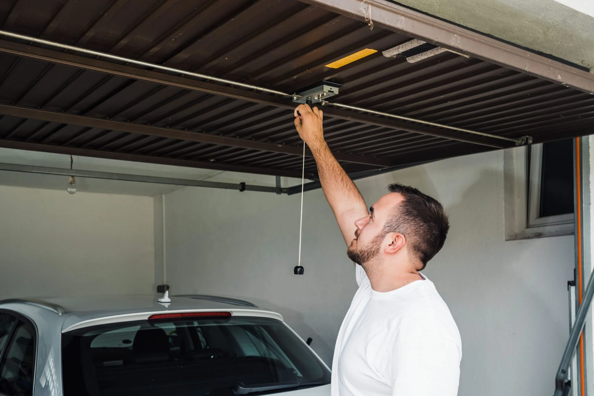 Garage Door Installation & Repair